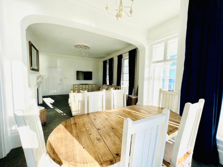 Flat 4 Marine Parade House, 1 East Cliff- Next To Dover Port, White Cliffs, Beach, Castle Dış mekan fotoğraf