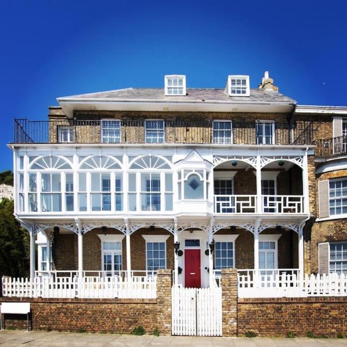 Flat 4 Marine Parade House, 1 East Cliff- Next To Dover Port, White Cliffs, Beach, Castle Dış mekan fotoğraf